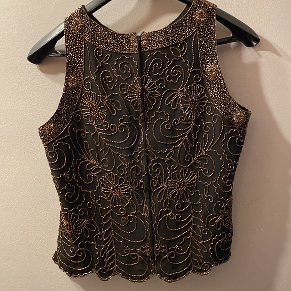 Vintage Beaded Sleeveless blouse with floral design Used in Good condition - Picture 6 of 13